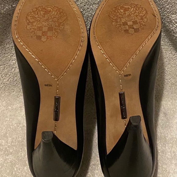 Vince Camuto black open-toe bootie - Picture 5 of 6